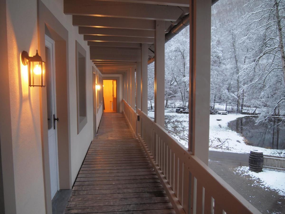 Alte Baeckerei Apartment Bescheid Exterior foto