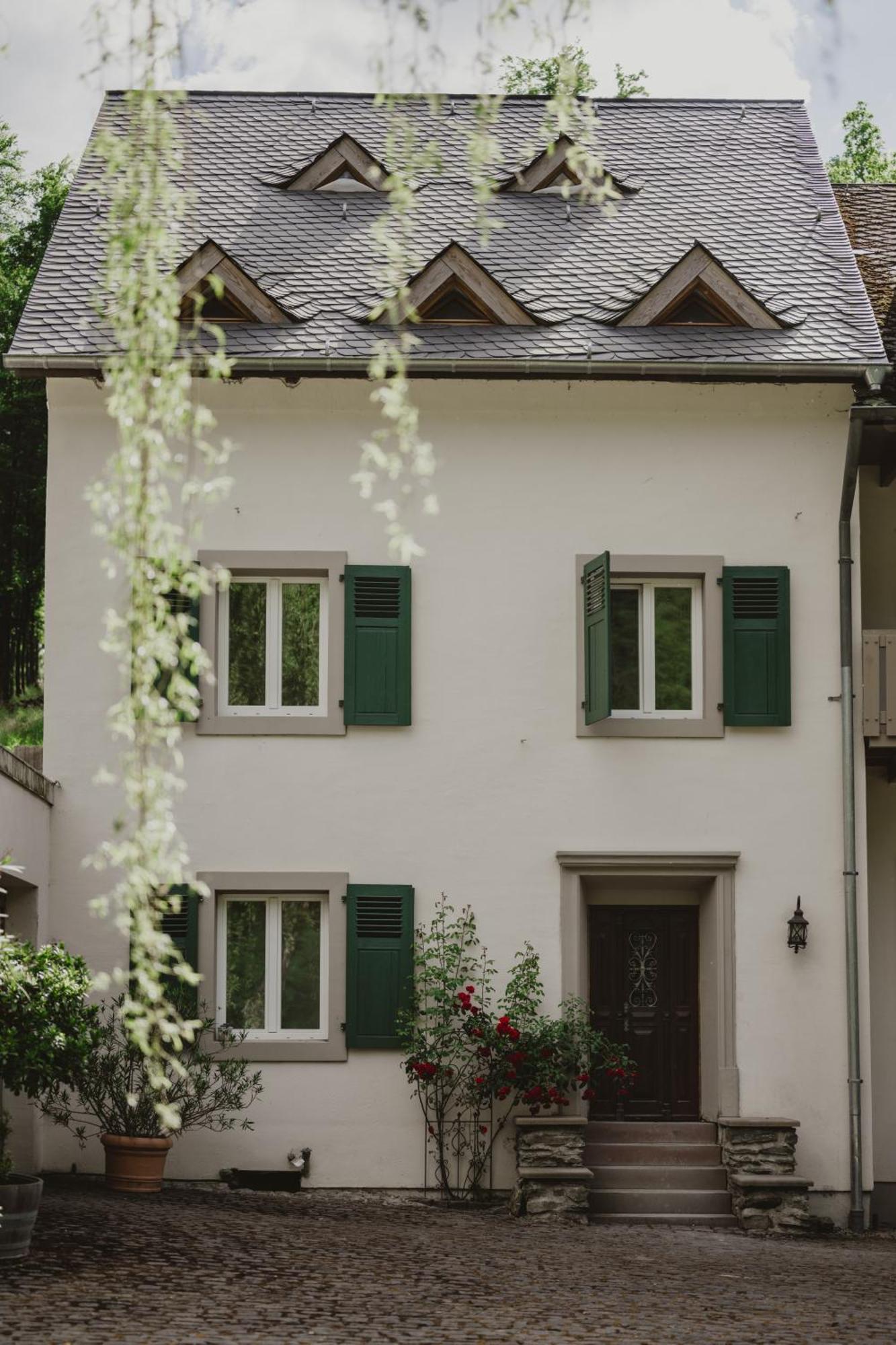 Alte Baeckerei Apartment Bescheid Exterior foto